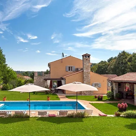 فيلة Luxury With A Swimming Pool Prodol, Marcana - 7359