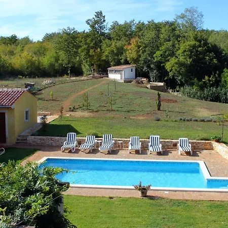 Luxury With A Swimming Pool Prodol, Marcana - 7359 Vila