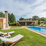 Luxury With A Swimming Pool Prodol, Marcana - 7359 *