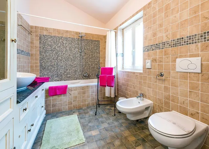 Luxury With A Swimming Pool Prodol, Marcana - 7359 *